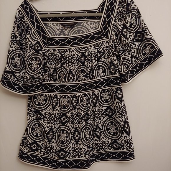 BCBGMaxazria empire waist black and white boho top size small - Picture 1 of 9